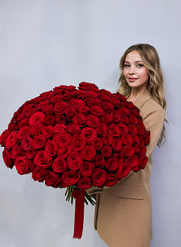 Букет из 101 розы 80 см сорта Red naomi 
